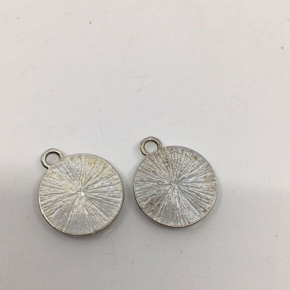 Caracol Silver Tone and White Shell Hoop Earrings - Picture 10 of 13